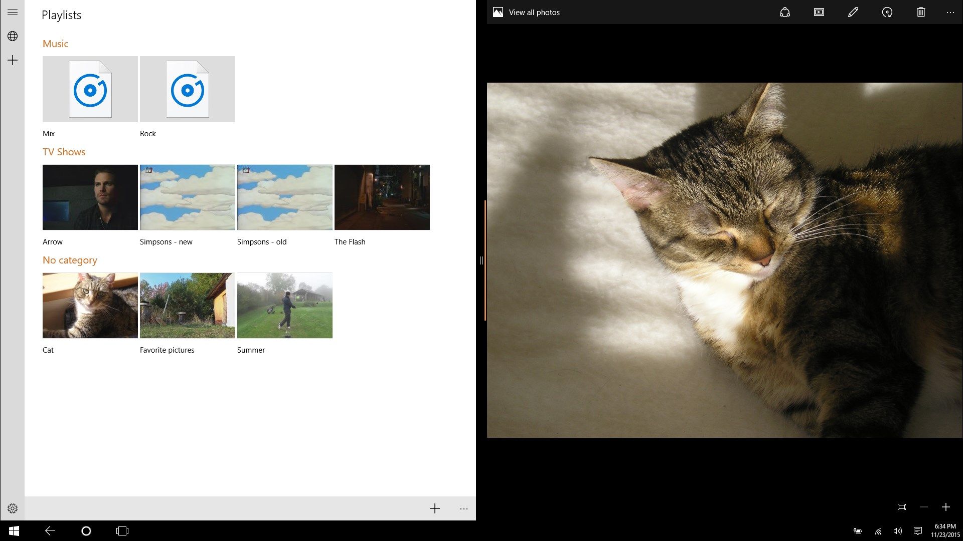 Showing random picture from the "Cat" playlist. The screen shows default page.