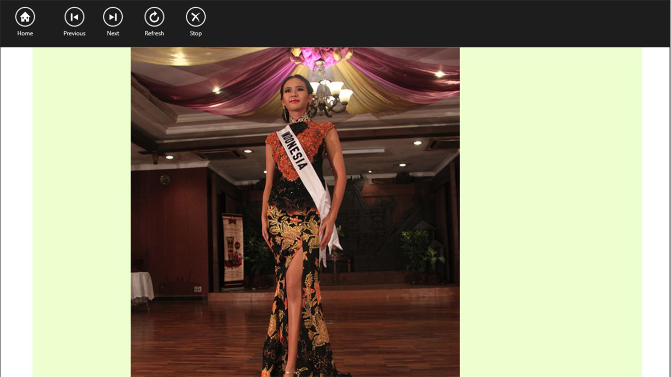 Aplikasi Miss Indonesia menampilkan foto, video dan berita terbaru.