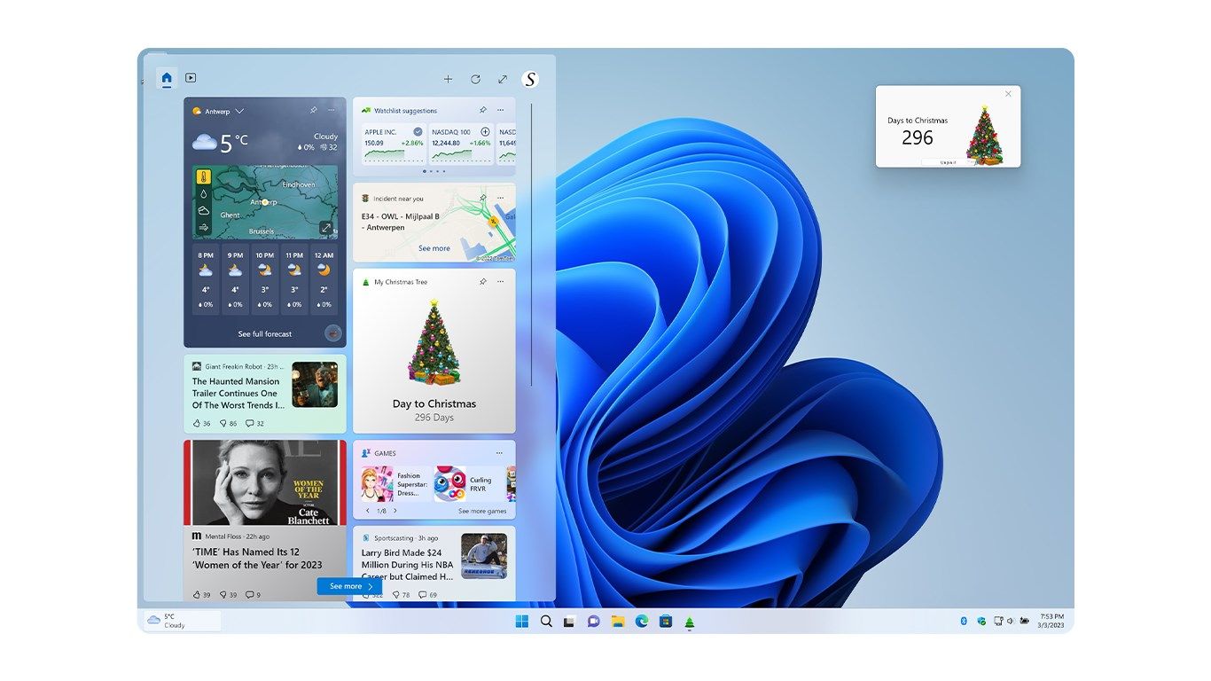 Windows 11 widget panel with the My Christmas Tree app