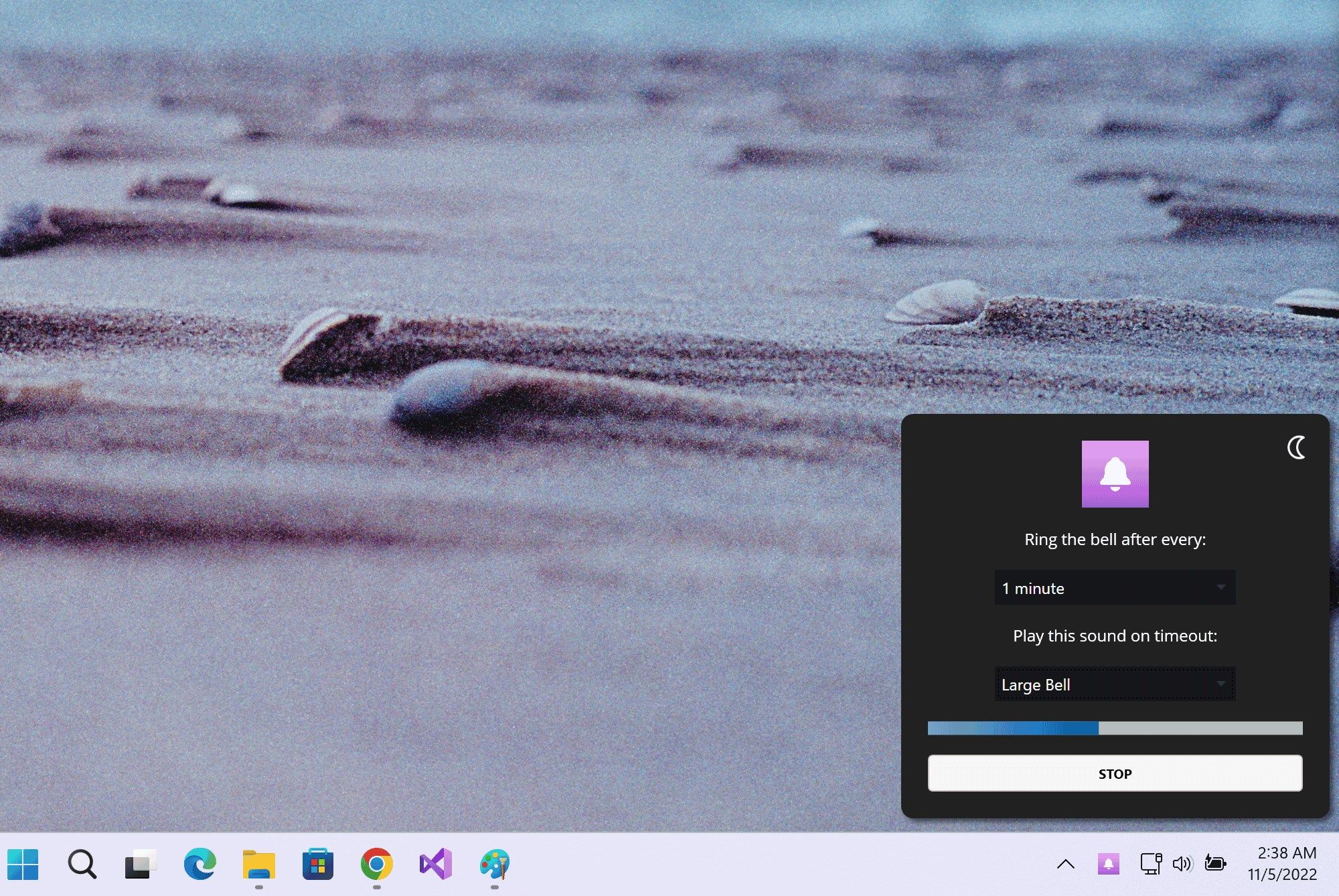 Lives quietly in your taskbar and easy to customize