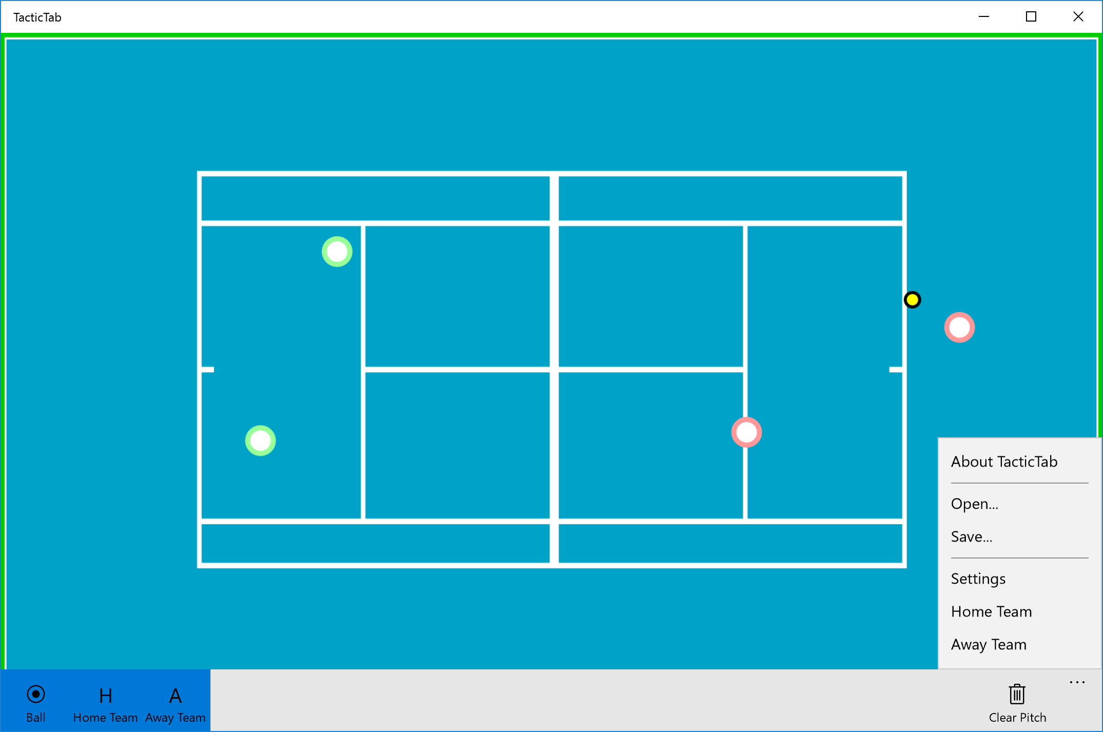 Tennis, yellow ball, no player's labels. The menu is folded open. You have direct access to show or hide the ball, the home team or the away team. Also you can clear the pitch or jump to the different settings as well as save and load functionalities.